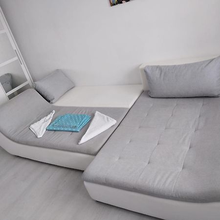 Apartament Cu 3 Camere Central Sulina Chambre photo